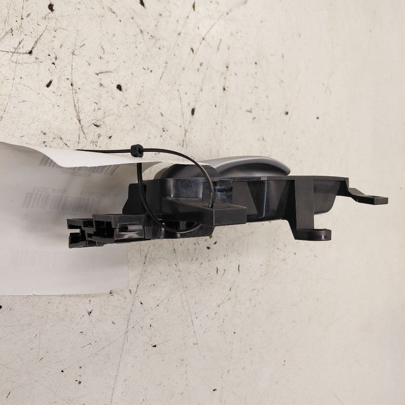 Honda CR-V Door Handle Right Passenger Front Interior Inside  2019 201