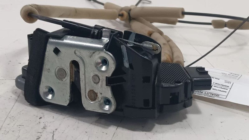 Nissan Rogue Door Latch Lock Right Passenger Rear  2014 2015 2016 2017
