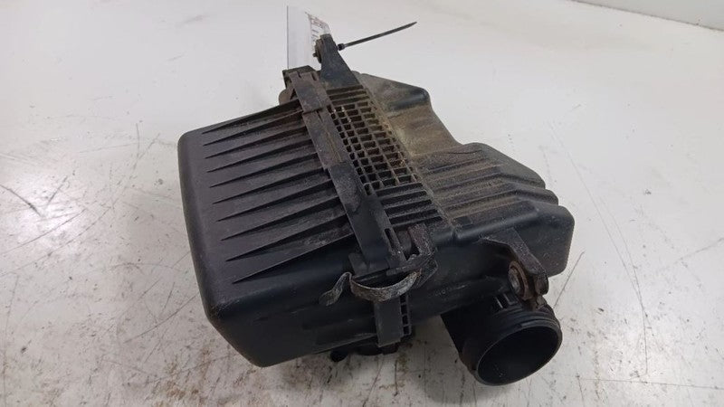 Air Cleaner Filter Box Fits 12-17 ACCENT OEM