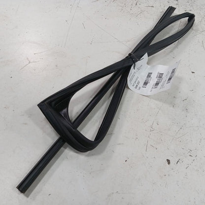 Nissan LEAF Door Glass Window Seal Rubber Left Driver Rear Back  2013 