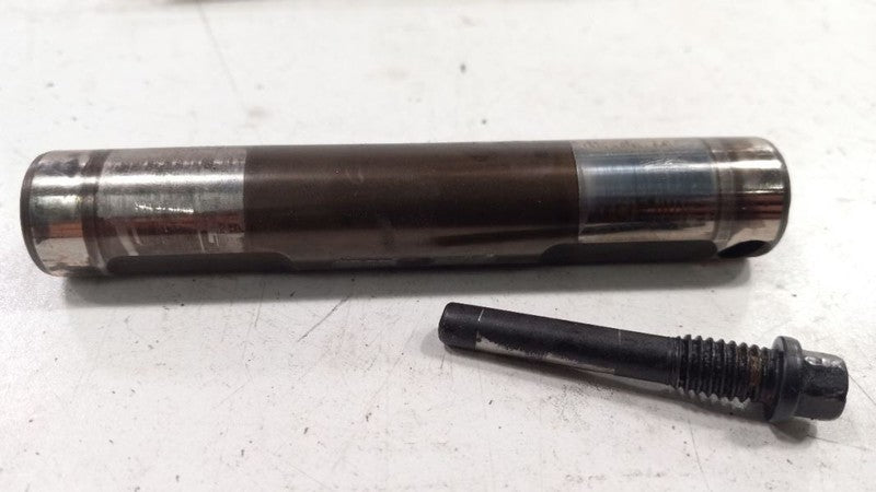 Chevy Trailblazer Differential Rear Axle Gear Pin and Bolt 2004 2005 2006 2007