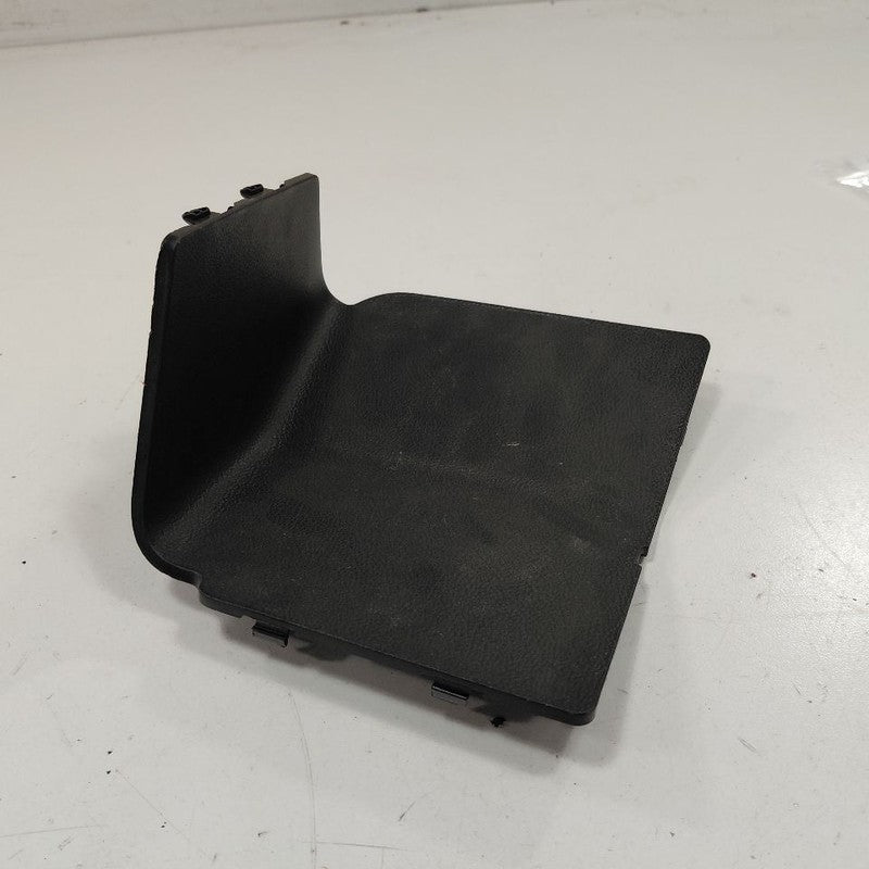 Buick Encore Passenger Right Side Taillamp Access Panel {95914498} 202
