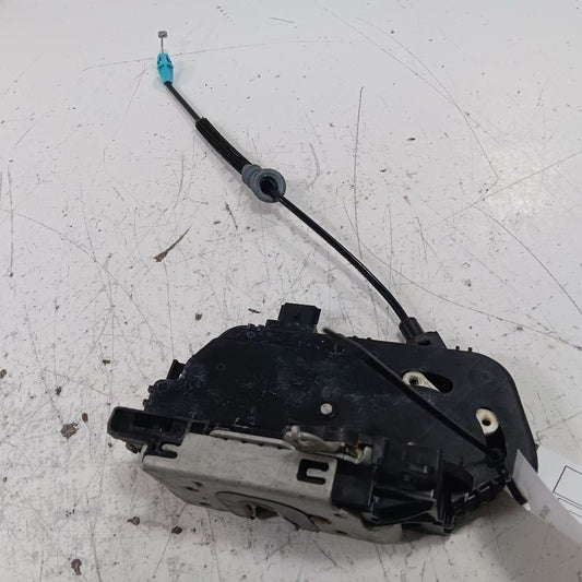 Ford Taurus Door Latch Lock Right Passenger Front  2019 2018 2017 2016