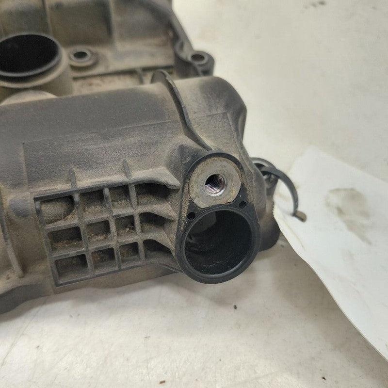 Kia Sorento Right Rear Engine Cylinder Head Valve Cover  3.3 2018 2017