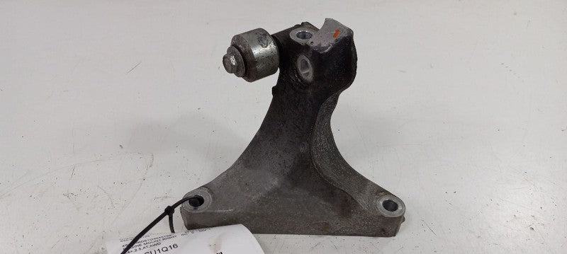 Subaru Legacy Engine Motor Mount Right Passenger 2015 2016 2017 OEM