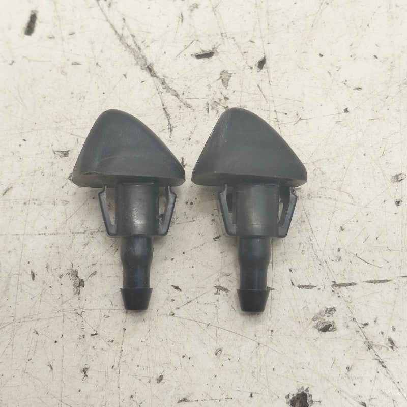Honda CR-V Windshield Wiper Washer Fluid Hood Sprayer Nozzles  2019 20