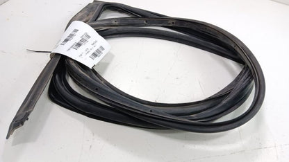 Buick Encore On Door Seal Rubber Right Passenger Rear Back 2016 2017 2