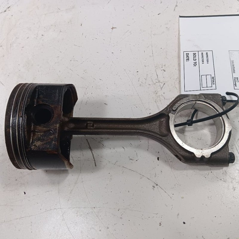 Outlander Sport Single Piston With Connecting Rod   2019 2020 2021 202