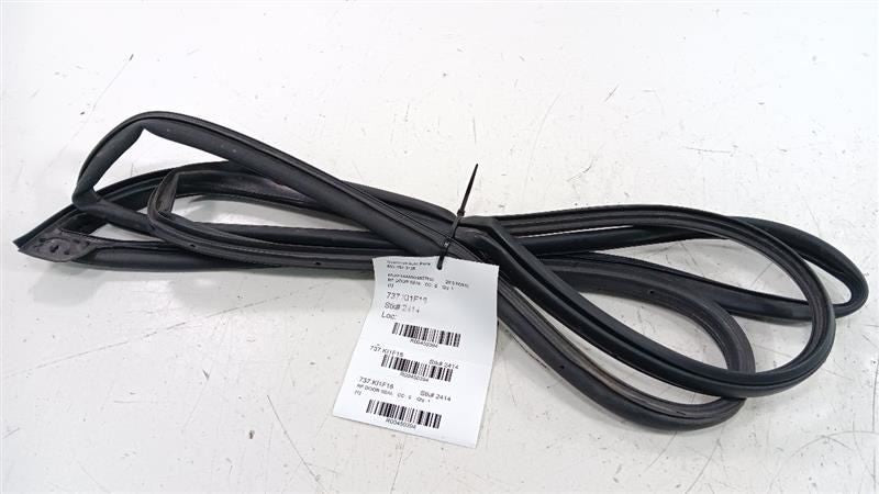 Kia Forte On Door Seal Rubber Right Passenger Front 2016 2015 2014 OEM