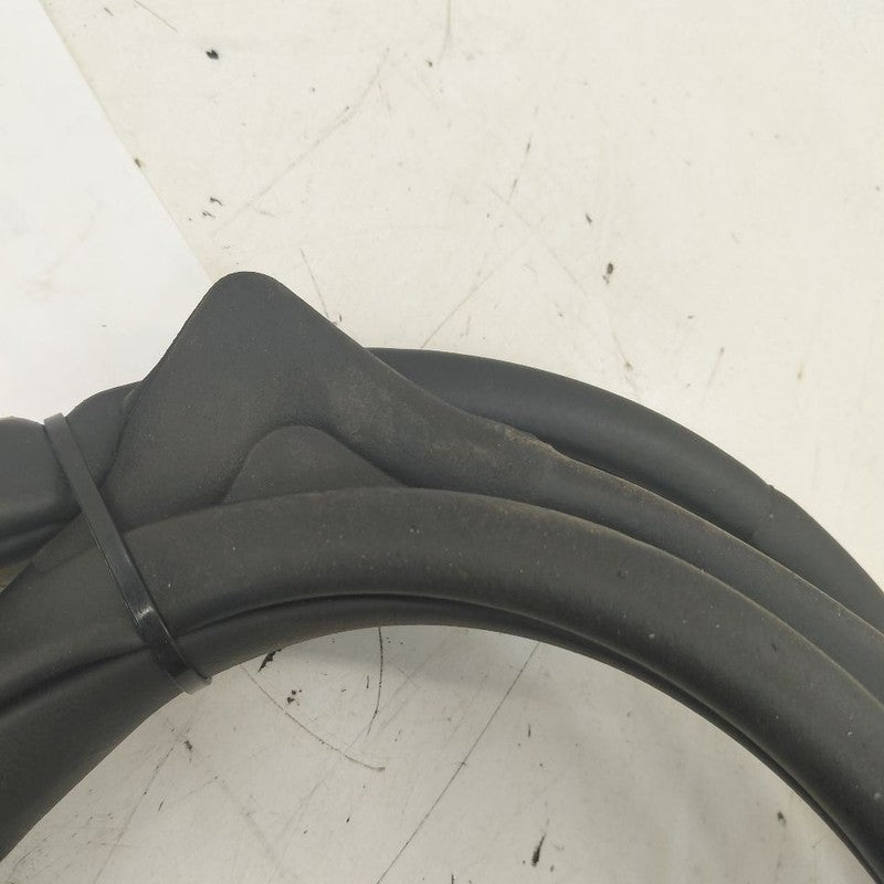 Kia Sportage On Body Door Jamb Seal Front Right Passenger  2020 2021 2