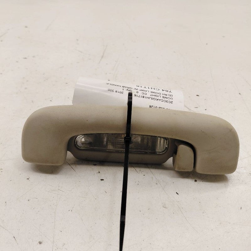 Chrysler 300 Passenger Right Rear Dome Light With Grab Handle 2017 201