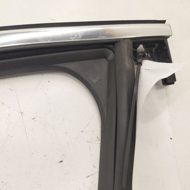 Chevy Volt Door Glass Window Seal Rubber Left Driver Front  2016 2017 