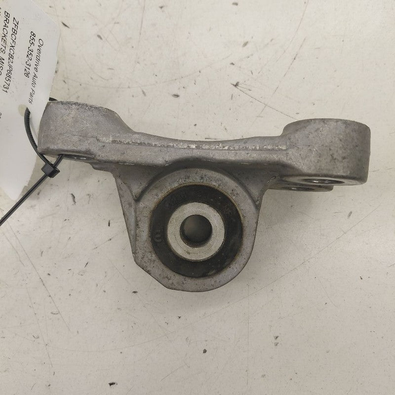 2018 Fiat 500 X 2.4 Model Rear Engine Mount Bracket