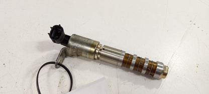 Cadillac CTS Variable Timing Gear Oil Control Valve Solenoid Cylinder 