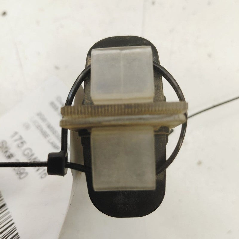 Cadillac XTS License Plate Light Lamp      2016 2017 2018