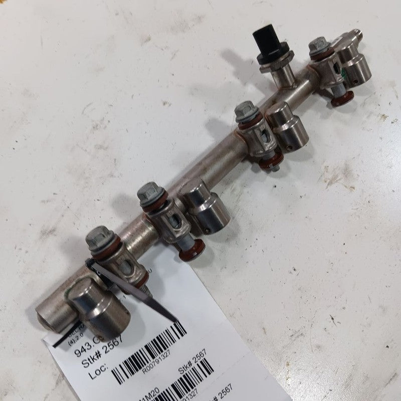 Chevy Malibu Fuel Rail Injection Injector Mount Bar 2019 2020 2021 202