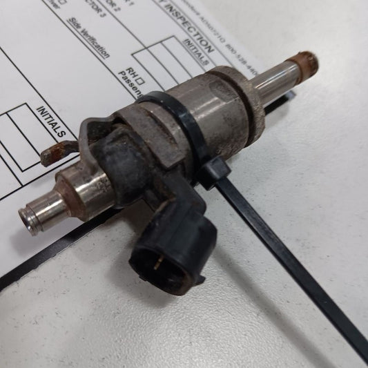 Fuel Injection Injector 2.0L Fits 12-18 Mazda 3 OEM