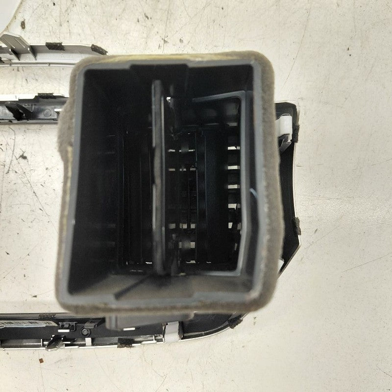 Kia Sorento Dash Air Vent Center Middle  2018 2017 2016