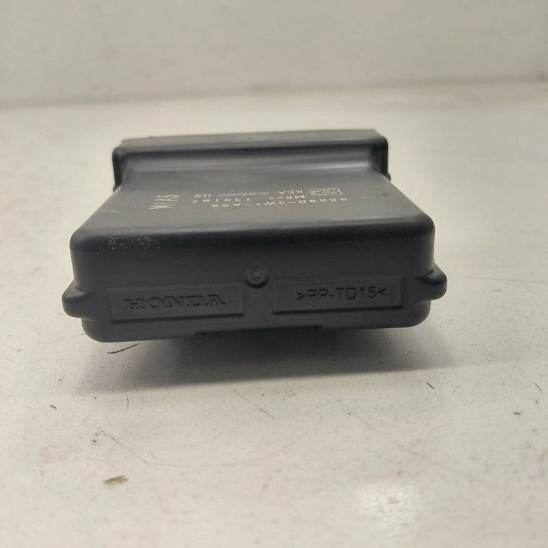 Honda HR-V BCM Body Control Module {388903W1A52} 2026 2025 2024 2023