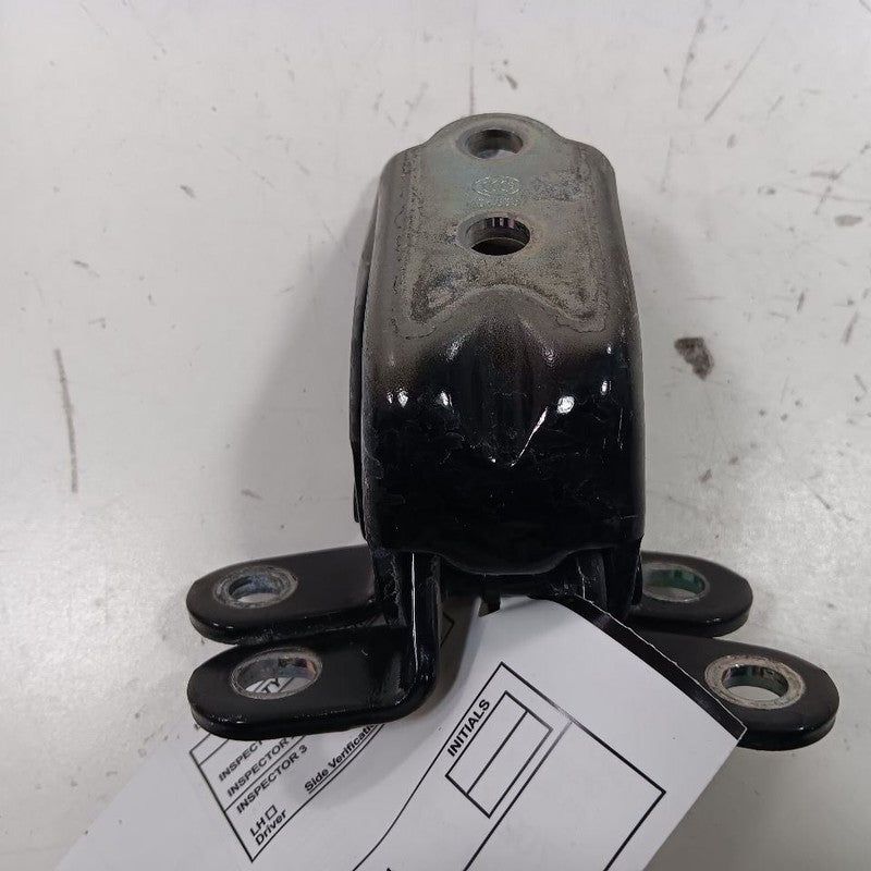 Kia Optima Door Hinge Set Right Front Passenger  2018 2017 2016