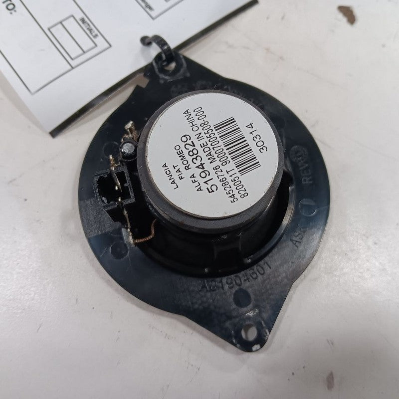 Jeep Renegade Dash Speaker Right Passenger Side   2021 2020 2019