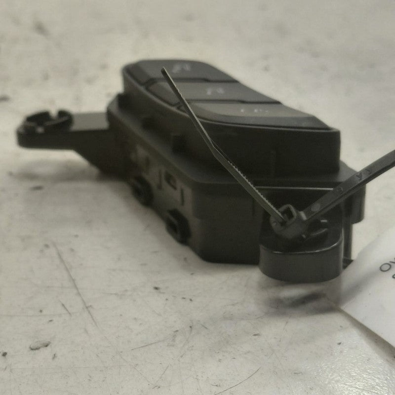 Driver Front Door Memory Switch Fits 19-23 Hyundai Santa Fe