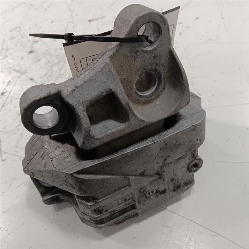 Jeep Renegade Engine Motor Mount Left Driver  2.4L 2015 2016 2017 2018