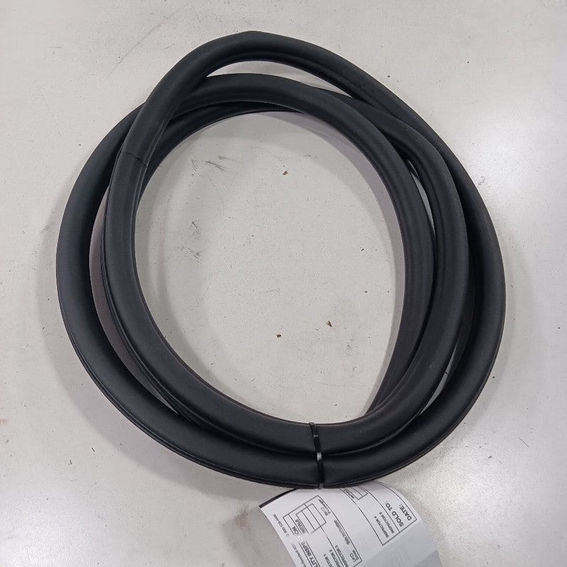 Chevy Malibu On Body Door Jamb Seal Front Right Passenger 2019 2020 2021 2022