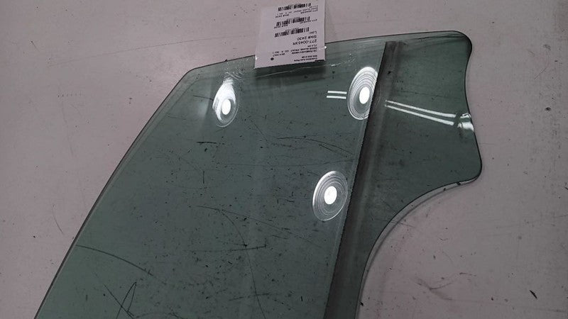 Passenger Right Front Door Window Glass Fits 11-15 VOLT OEM