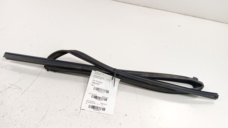 Toyota Prius Left Rear Window Seal    2012 2013 2014 2015 OEM