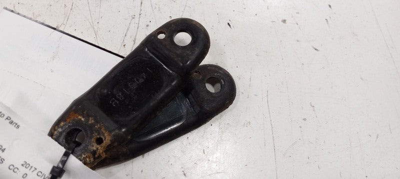 Honda Civic Sway Bar Bushing Mounting Bracket  2016 2017 2018 2019 OEM