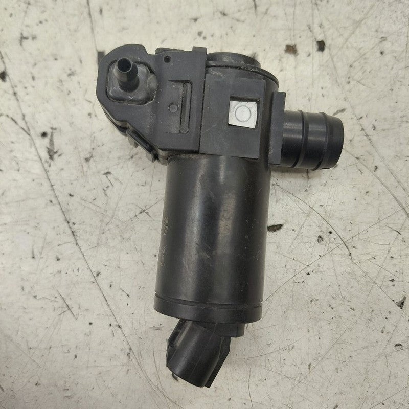 Toyota Prius Windshield Washer Wash Fluid Reservoir Motor Pump Electri