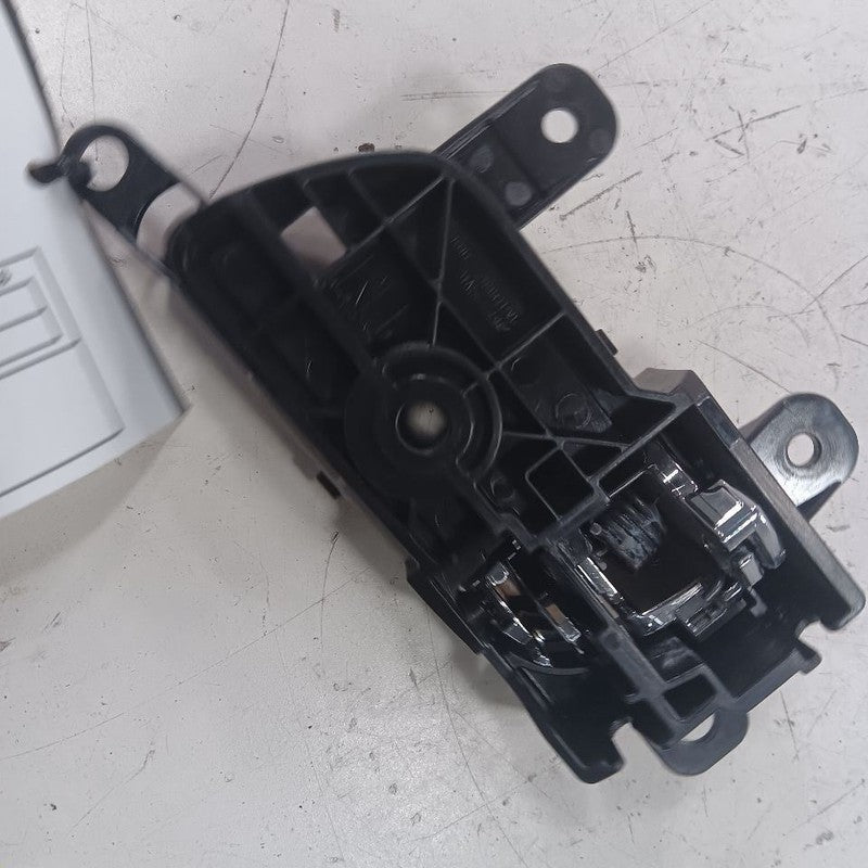 INFINITI QX50 Door Handle Right Passenger Front Interior Inside  2017 2016 2015 