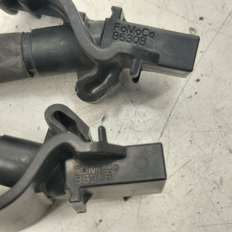 Ford Escape Windshield Wiper Washer Fluid Hood Sprayer Nozzles  2020 2