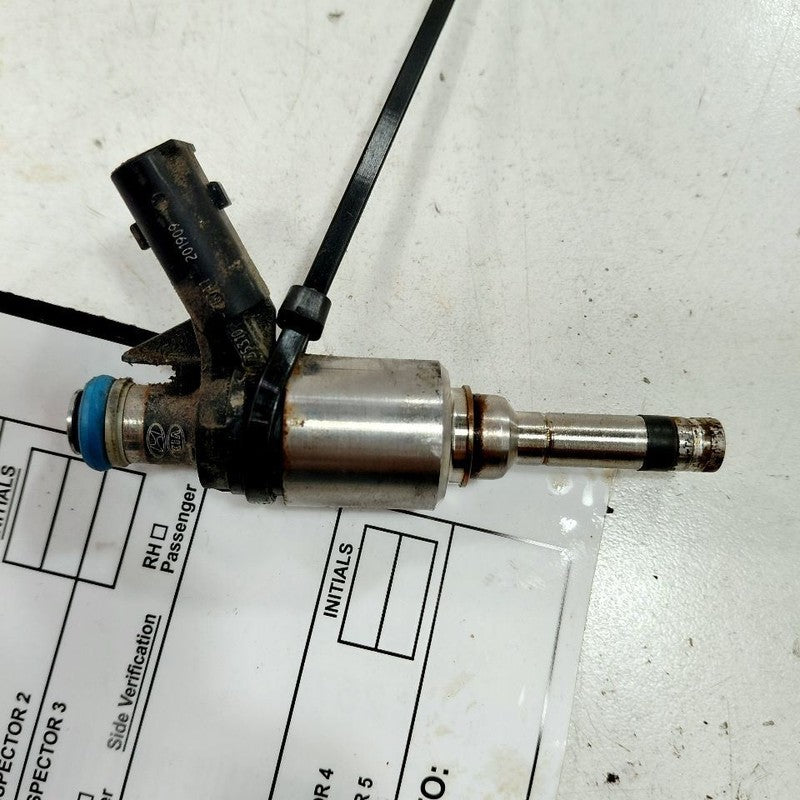 Fuel Injection Injector 2.4L Fits 16-18 Kia Sorento OEM