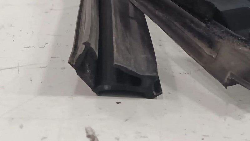 Lexus LS460 Door Glass Window Seal Rubber Right Passenger Rear Back  2