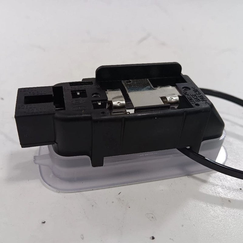 Hyundai Tucson Dome Light Roof Lamp  2019 2020 2021 OEM