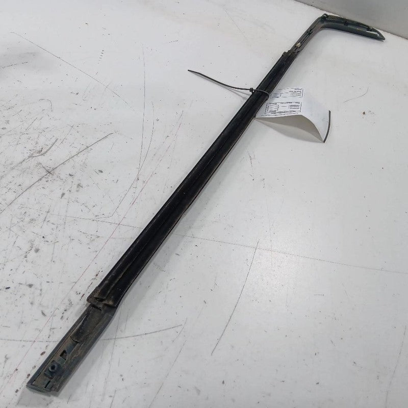 Kia Forte Door Glass Window Weather Strip Trim Rear Left Back  2014 20