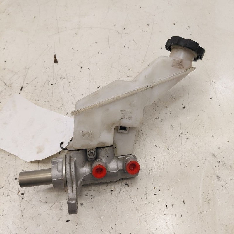 Brake Master Cylinder Fits 16-20 Kia Sorento