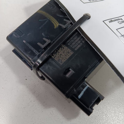 2025 GMC Acadia USB Plug In Hub Port 