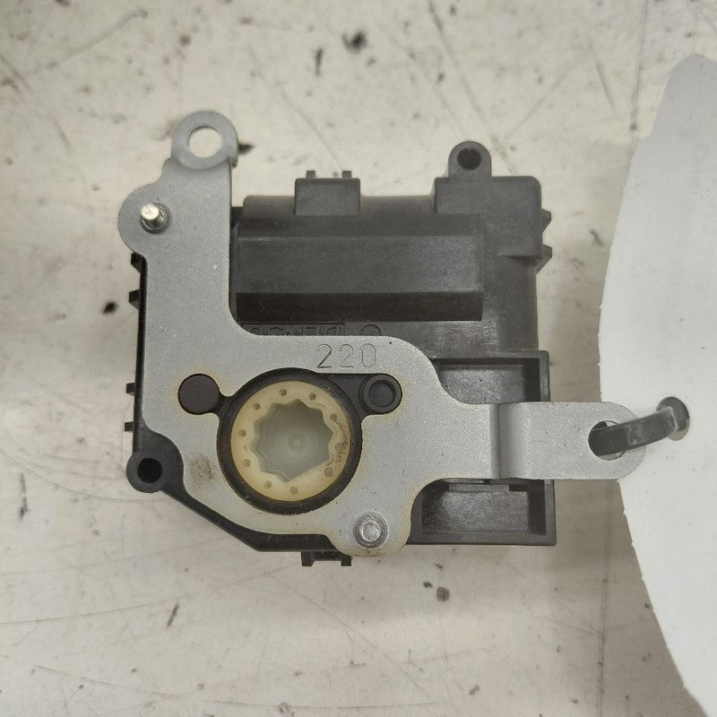 Lexus IS350 Flap Door Motor Heater AC Door Actuator  2020 2019 2018