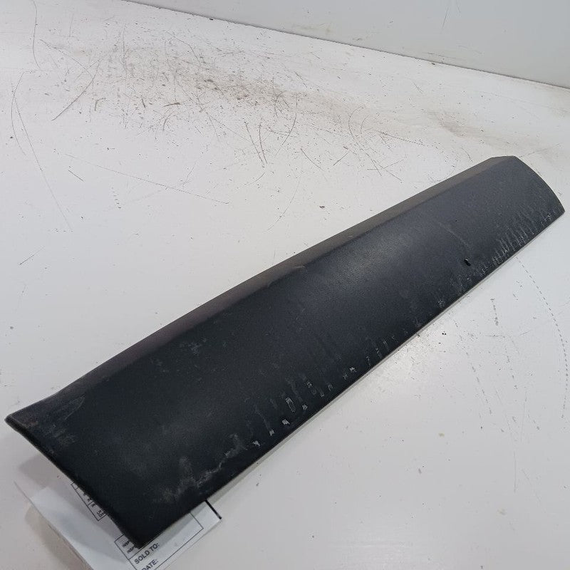 Jeep Renegade Door Molding Trim Strip Left Driver Front   2021 2020 2019