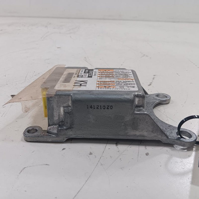 Control Module Toyota Prius C VIN B3 15 Toyota Prius OEM