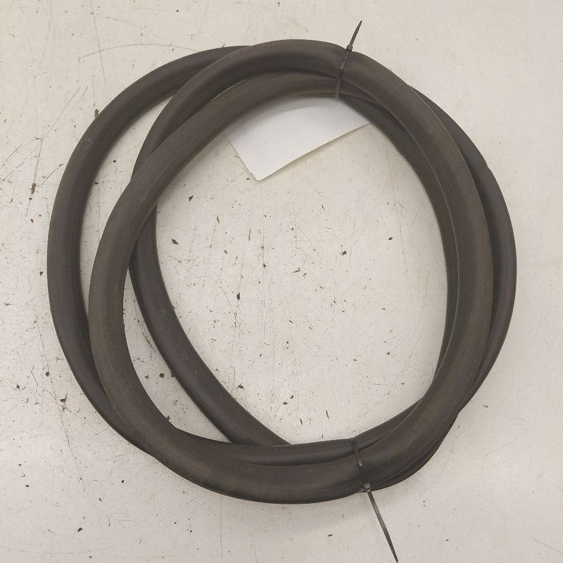 Chevy Equinox On Body Door Jamb Seal Gasket Front Left Driver  2024 20