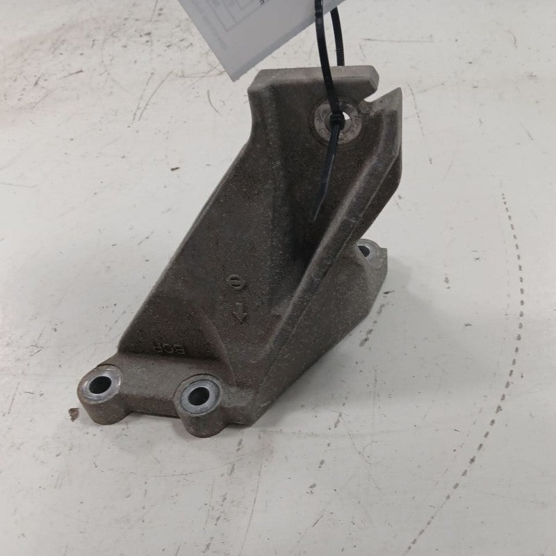 Nissan LEAF Engine Motor Mount Bracket Left Driver  2013 2014 2015 201