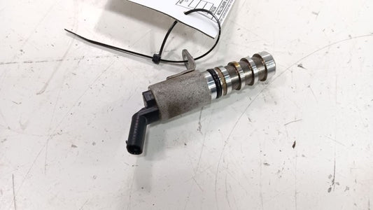 Buick Encore Variable Timing Gear Oil Control Valve Solenoid Cylinder Head 2016 