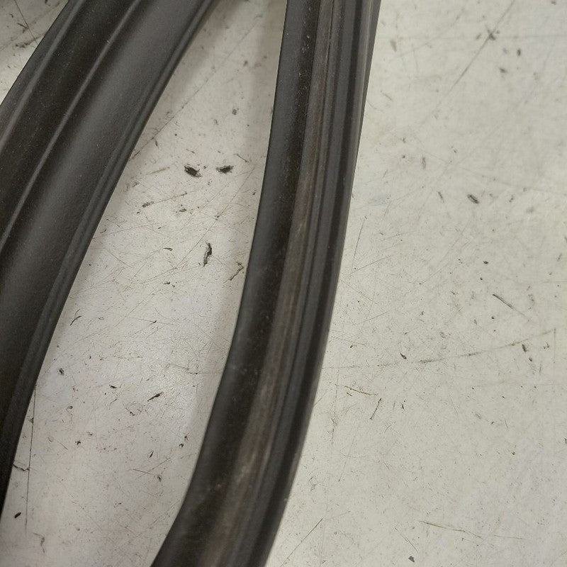 Subaru XV Crosstrek On Door Seal Rubber Right Passenger Front  2025 20