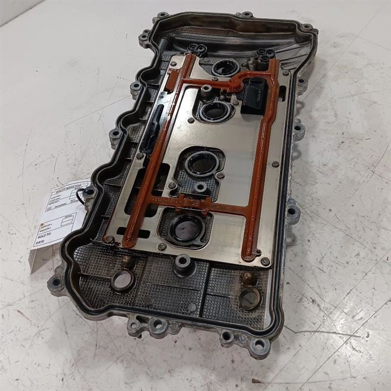 Toyota Rav 4 Engine Cylinder Head Valve Cover  2.5L 2015 2016 2017 2018
