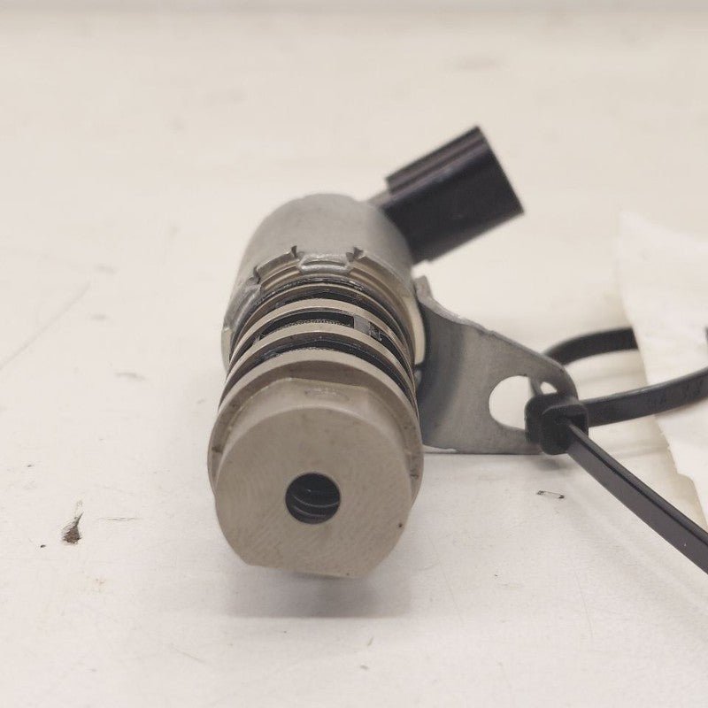 Honda HR-V Variable Timing Gear Oil Control Valve Solenoid Cylinder He