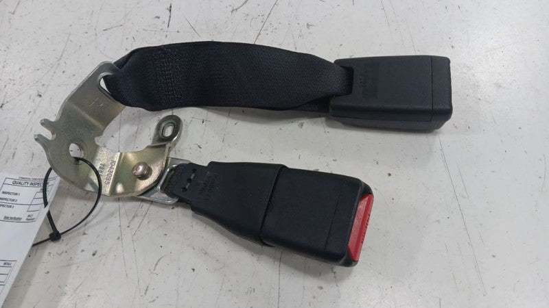 Lexus LS460 Seat Belt Buckle Latch Right Passenger Rear Back  2007 2008 2009